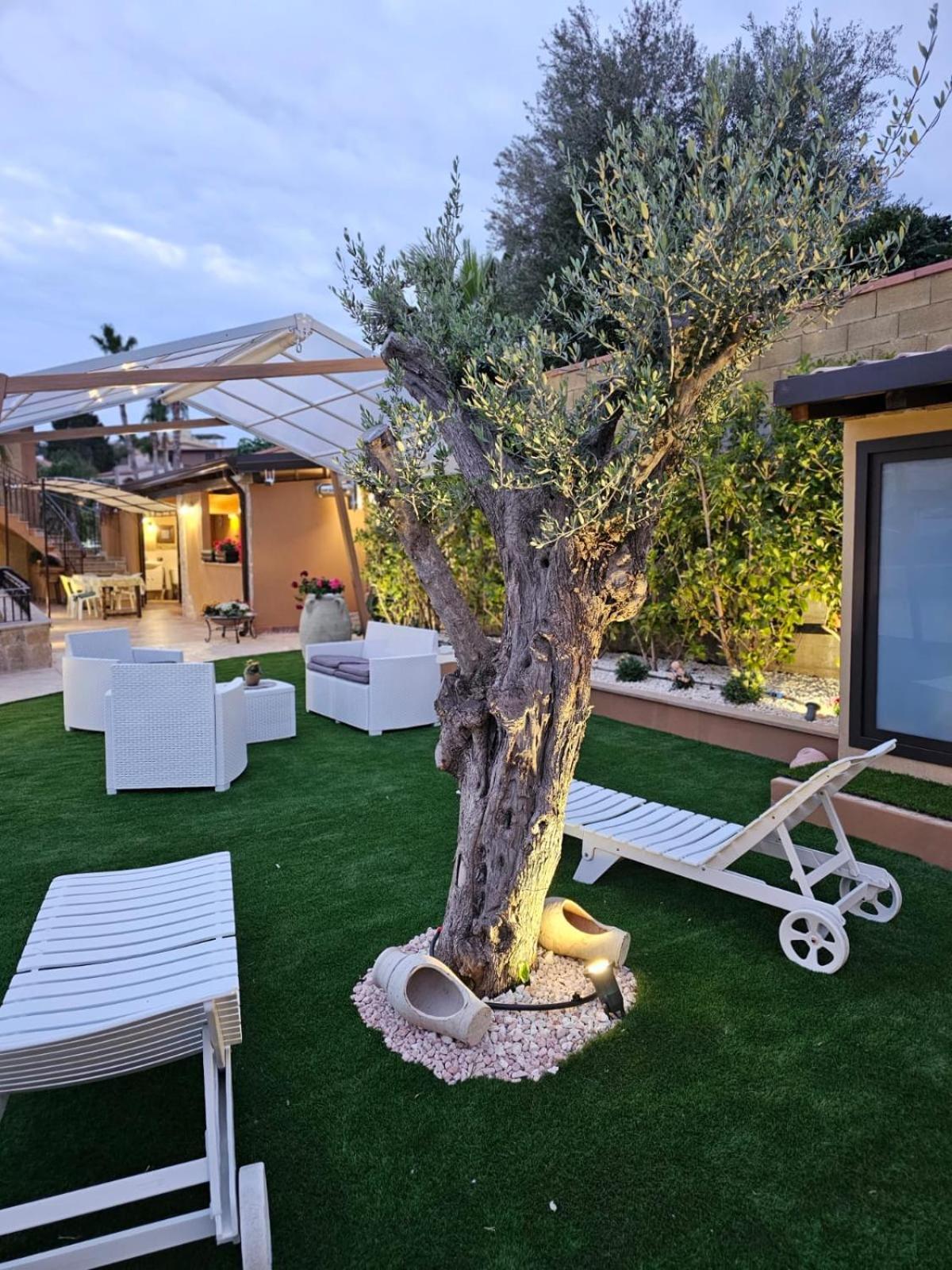 Casa Maya Brucoli